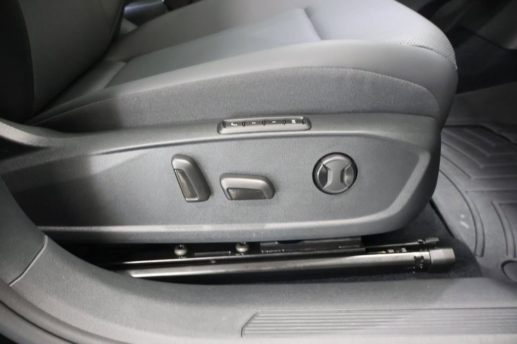 Used 2022 Volkswagen ID.4 Pro S image 22