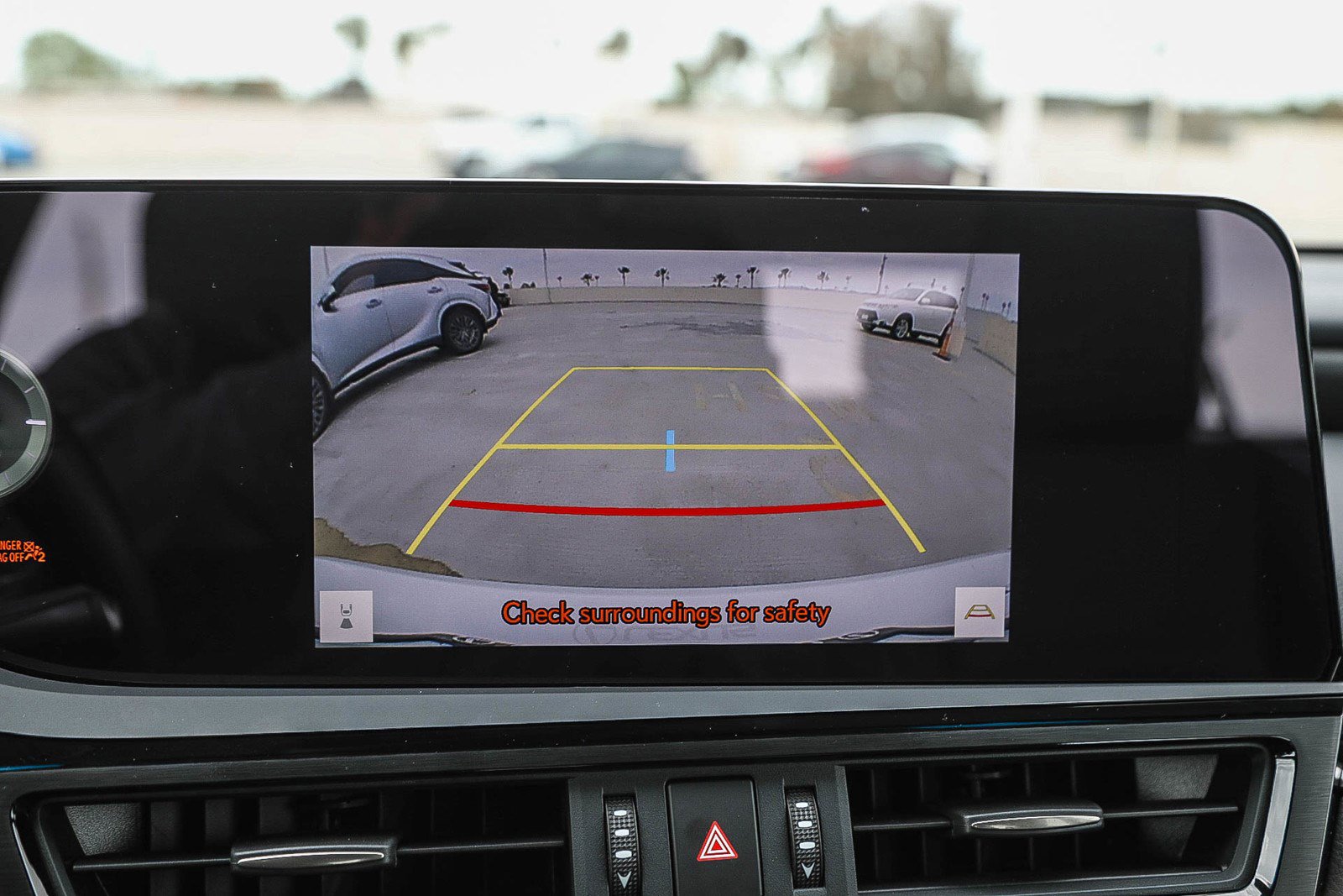 Certified 2025 Lexus ES 300h w/ Premium Package image 23