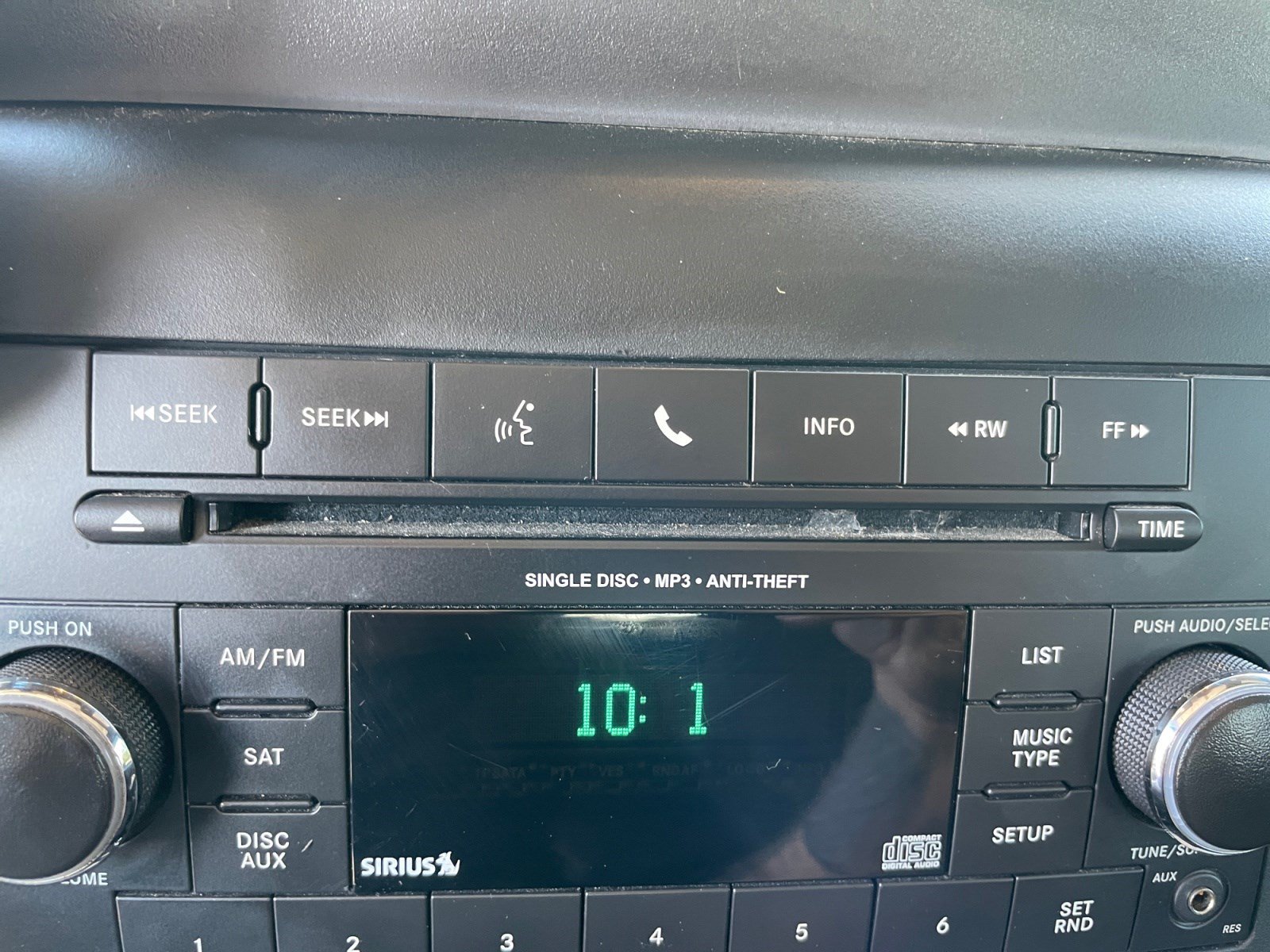 Used 2017 Jeep Wrangler Unlimited Sahara w/ Connectivity Group AWD/4WD image 22