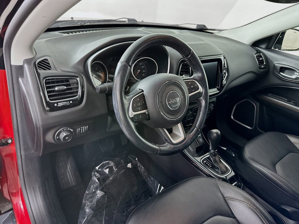 Used 2020 Jeep Compass Limited image 14