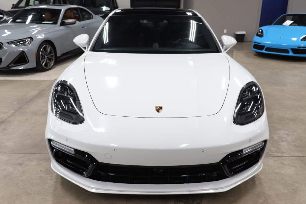 Used 2019 Porsche Panamera GTS image 8
