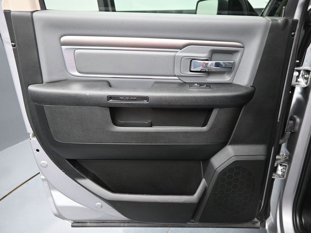 Used 2023 RAM 1500 Classic SLT image 22