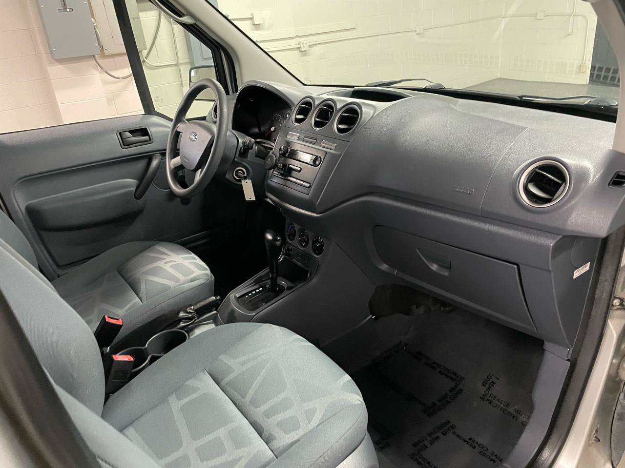 Used 2013 Ford Transit Connect XL FWD image 12