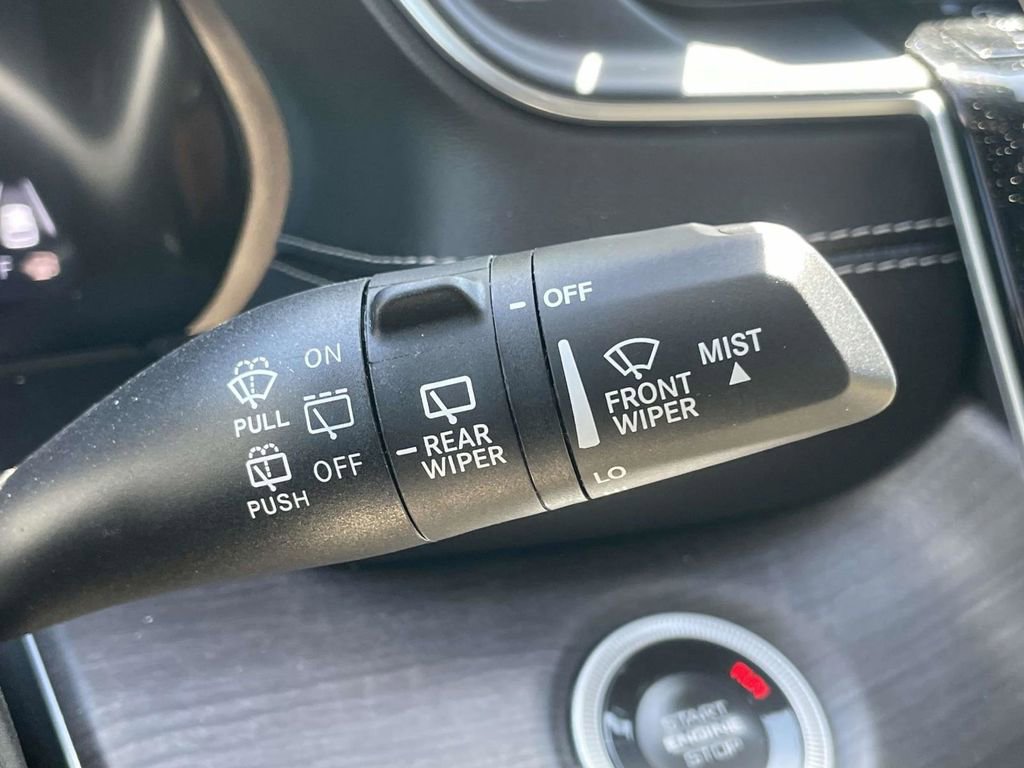 Certified 2025 Jeep Grand Cherokee Limited image 35