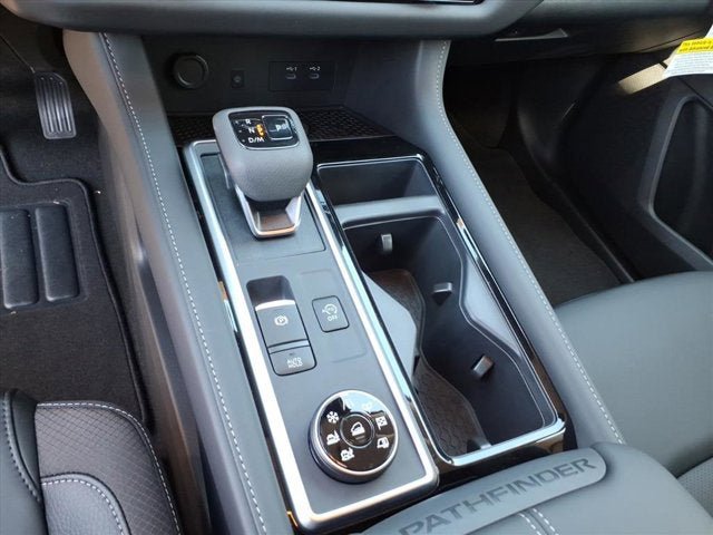New 2026 Nissan Pathfinder SL AWD/4WD image 9