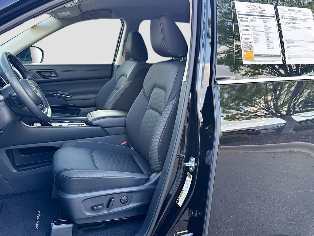 Used 2025 Nissan Pathfinder SV FWD image 22