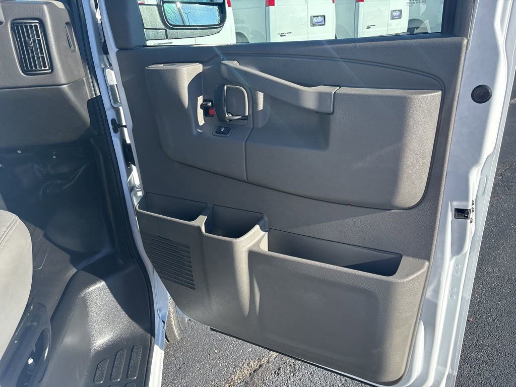 New 2025 Chevrolet Express 2500 w/ Driver Convenience Package RWD image 41