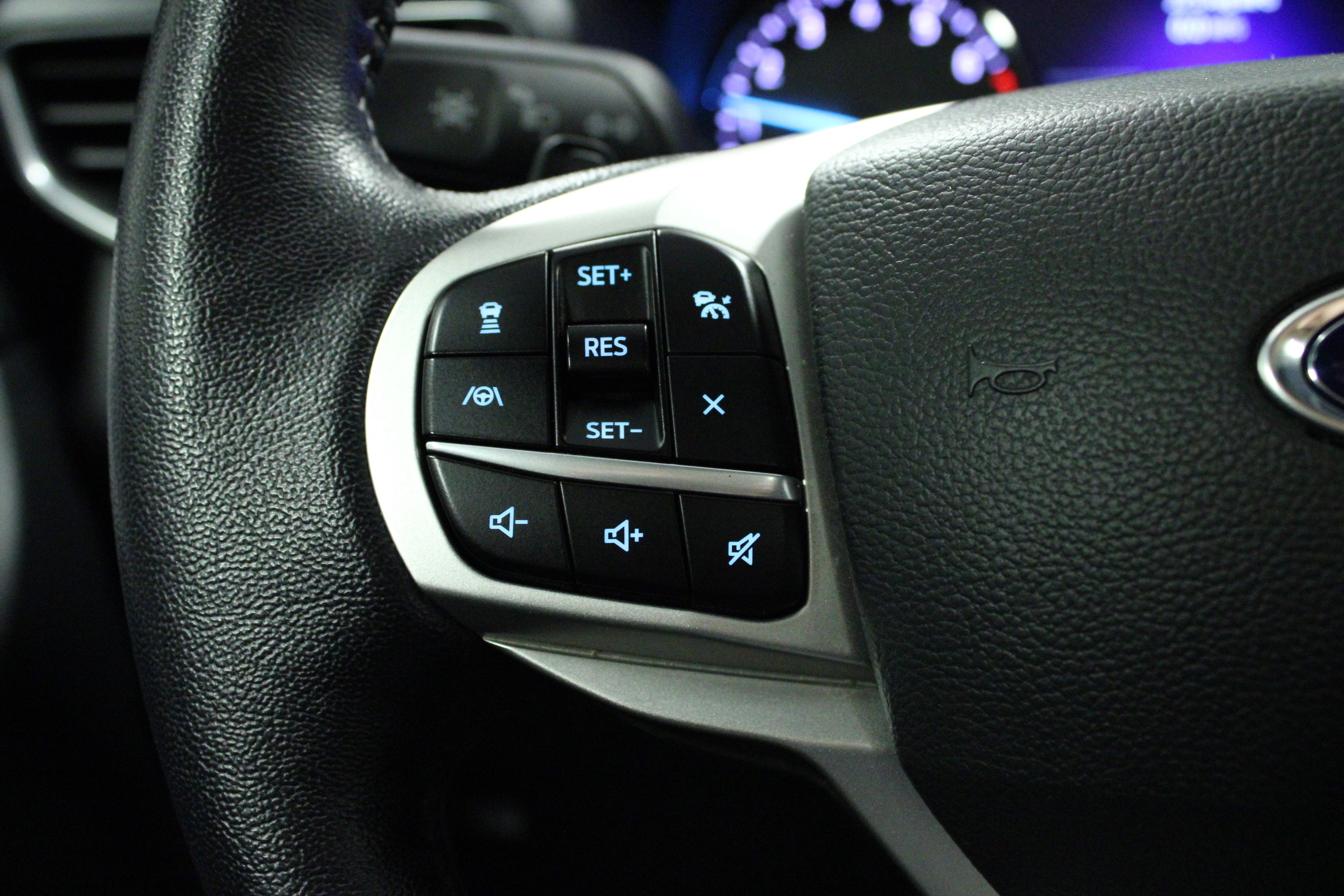 Used 2021 Ford Explorer Limited w/ Equipment Group 301A image 24