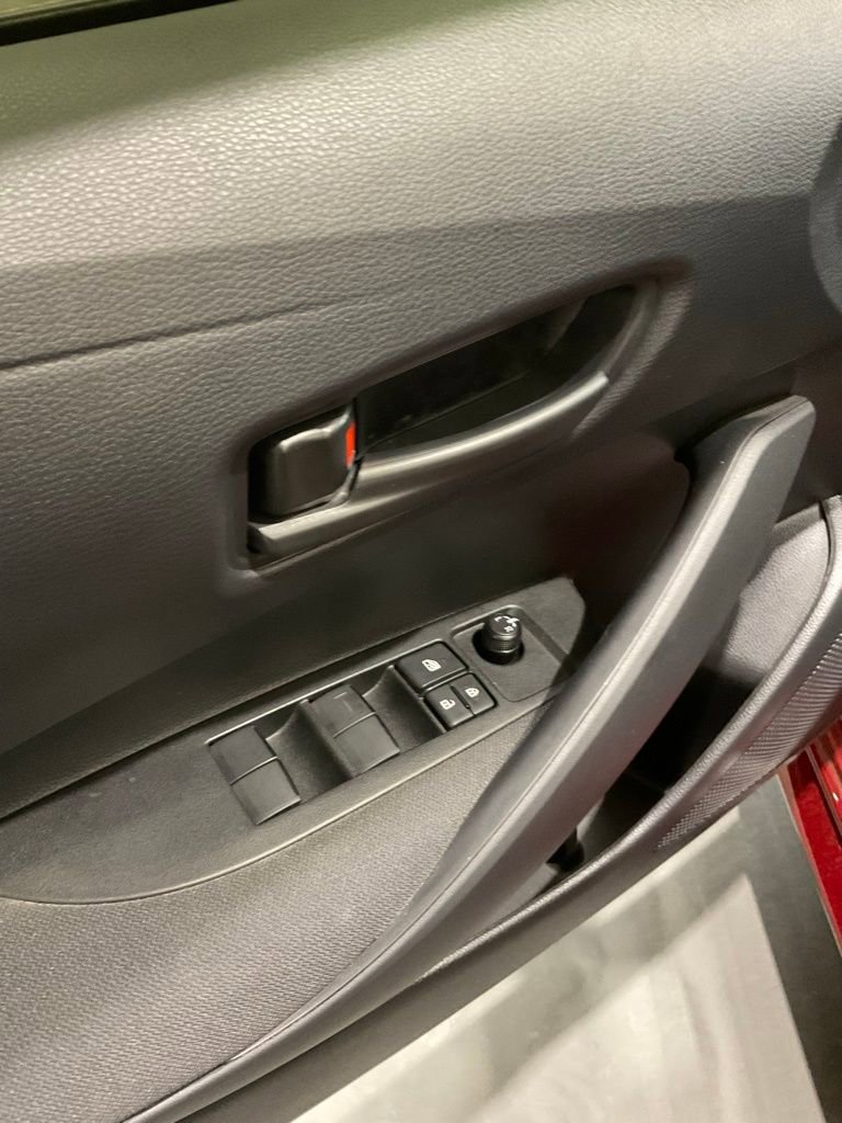 Used 2026 Toyota Corolla LE w/ LE Premium Package image 7