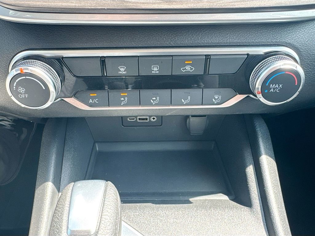 Used 2025 Nissan Altima 2.5 SV image 20