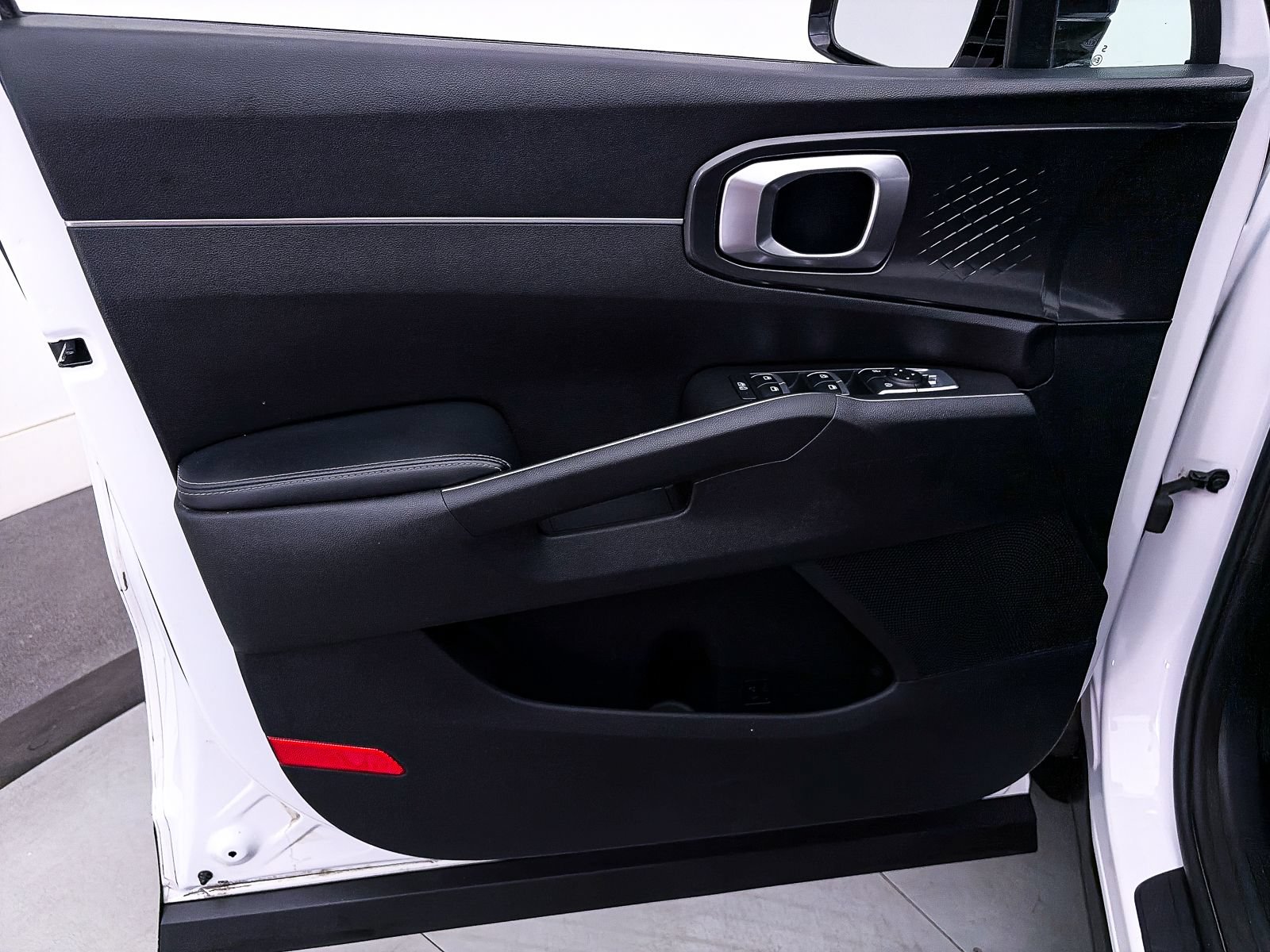 Used 2021 Kia Sorento S w/ Panoramic Sunroof Package FWD image 12