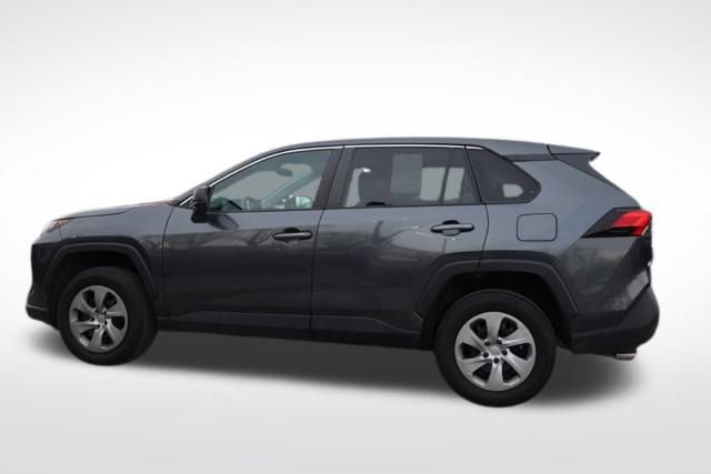 Used 2023 Toyota RAV4 LE image 7