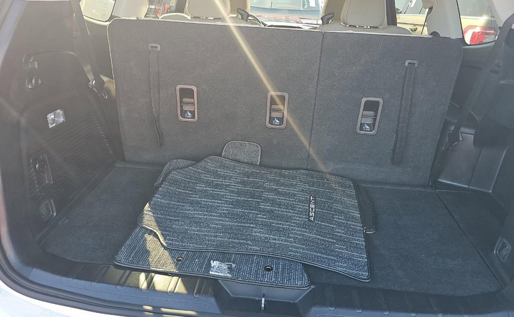 Used 2023 Subaru Ascent Premium w/ Convenience Package image 39