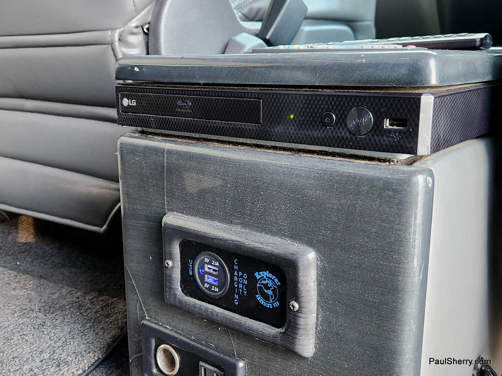 Used 2019 Ford Transit 150 148 Low Roof w/ Exterior Upgrade Package image 35