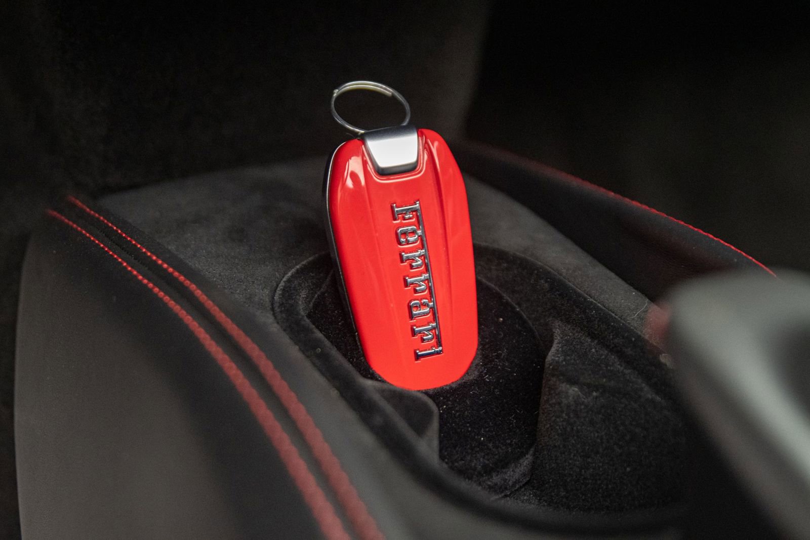 Used 2021 Ferrari F8 Tributo RWD image 32
