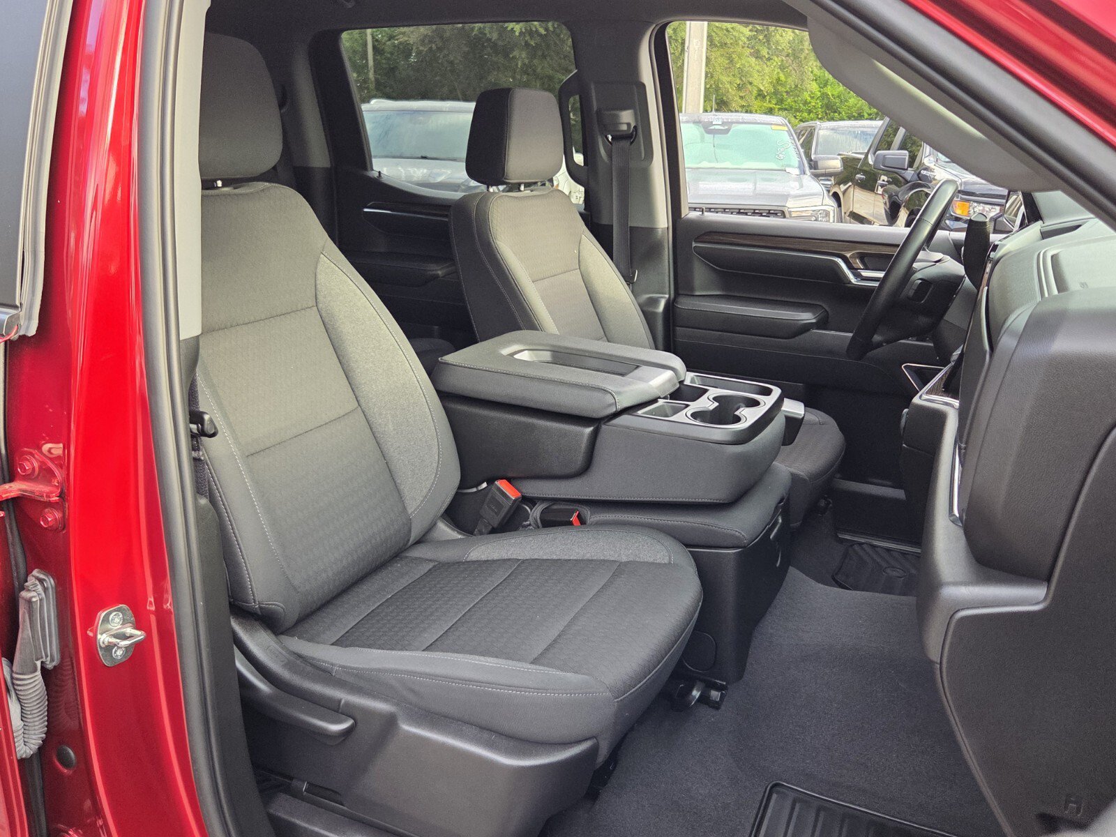 Certified 2024 Chevrolet Silverado 1500 RST w/ Z71 Off-Road Package AWD/4WD image 24