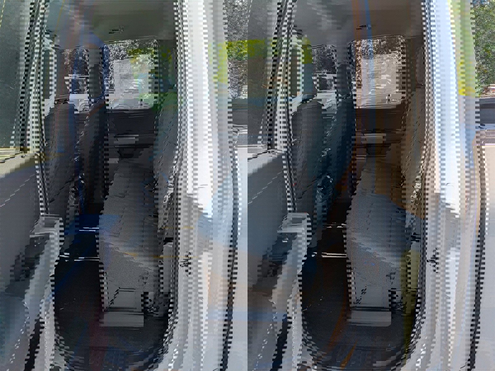 New 2025 Ford F150 XLT w/ Equipment Group 303A High image 37