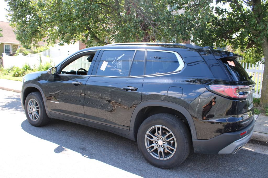 Used 2025 GMC Acadia Elevation FWD image 8