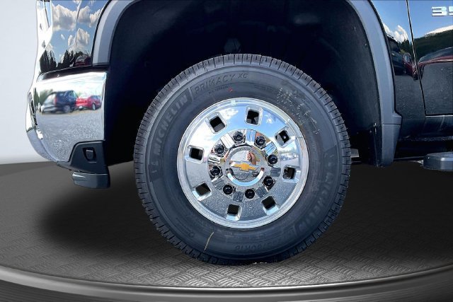 New 2026 Chevrolet Silverado 3500 LTZ w/ LTZ Convenience Package AWD/4WD image 12
