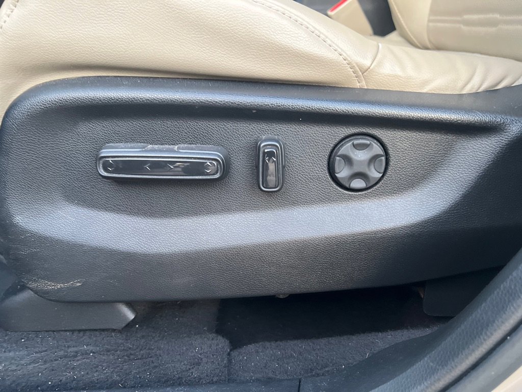 Used 2017 Honda CR-V Touring image 33