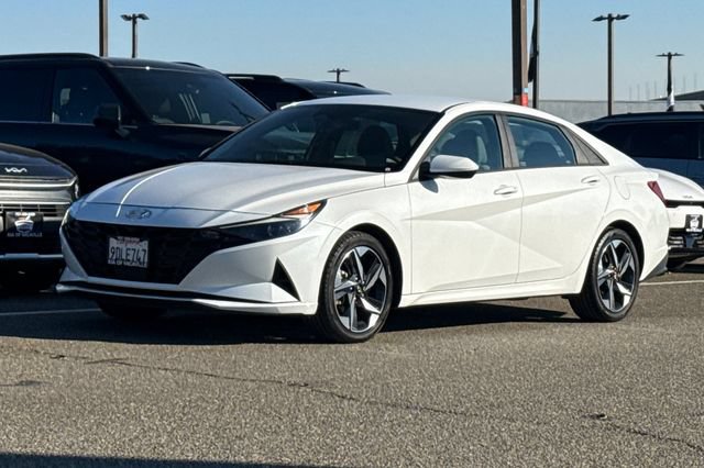 Used 2023 Hyundai Elantra SEL w/ Convenience Package FWD image 10