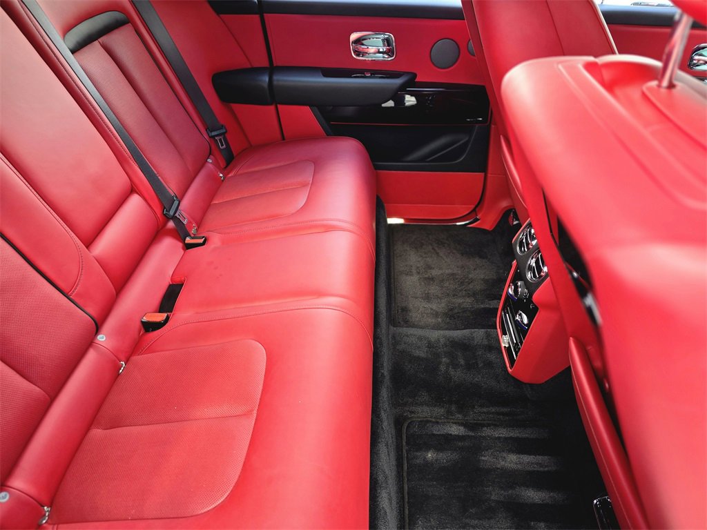 Used 2022 Rolls-Royce Cullinan image 10