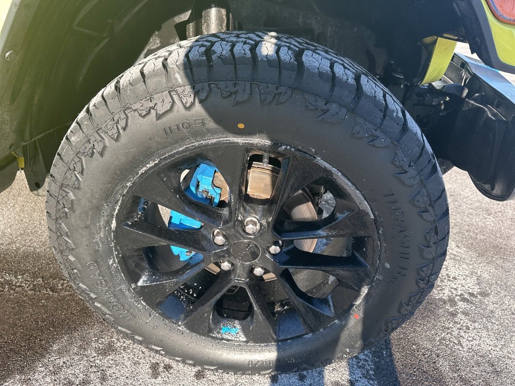 Used 2022 Jeep Wrangler Unlimited Sahara w/ Cold Weather Group image 33