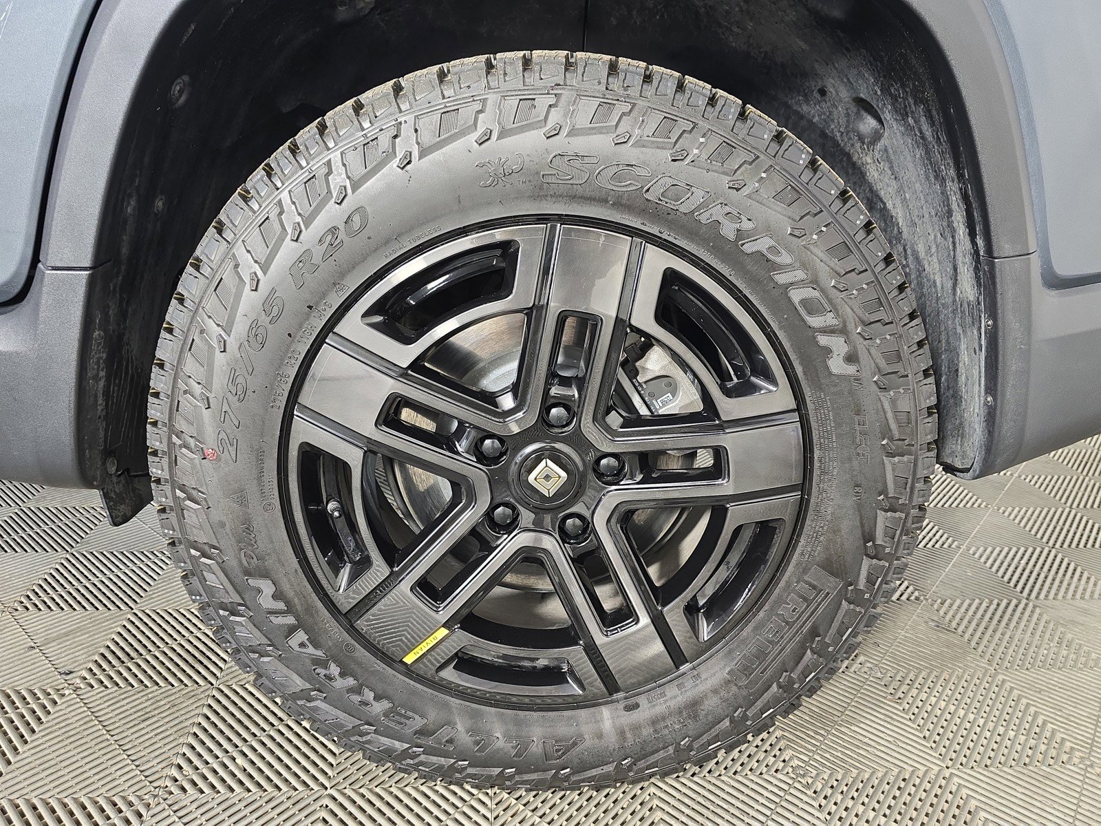 Used 2024 Rivian R1T Adventure AWD/4WD image 10