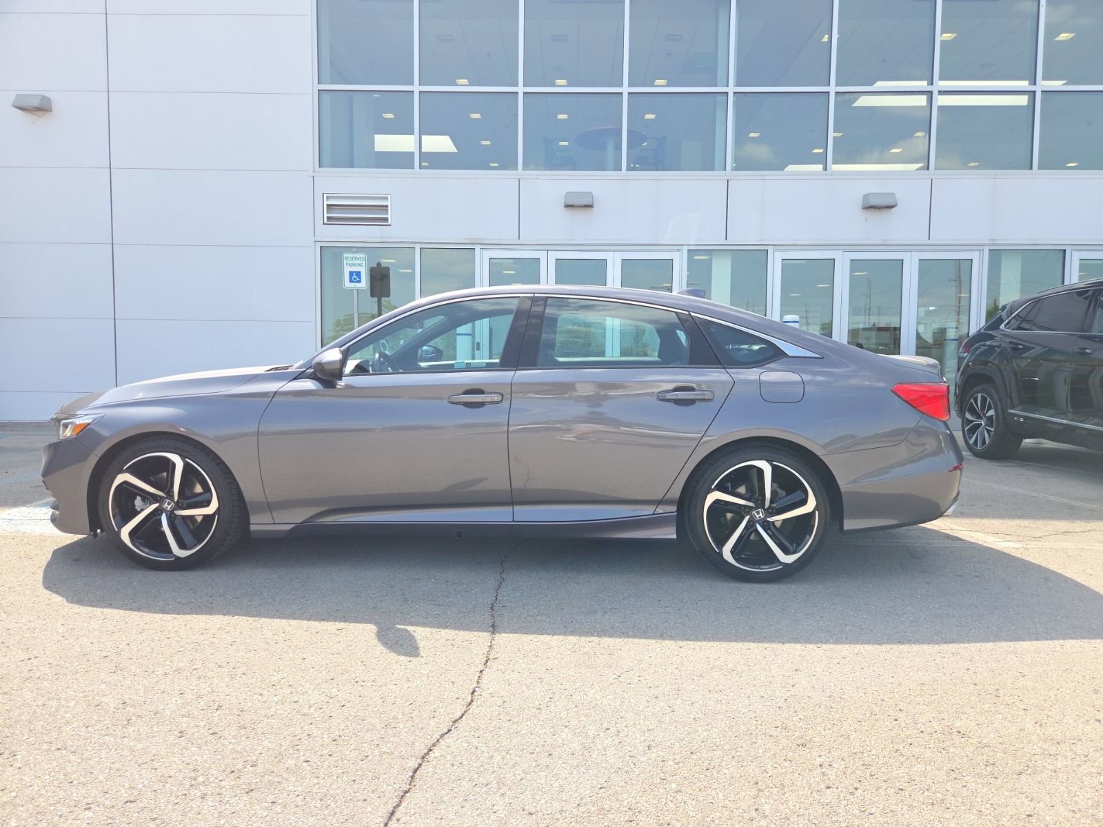 Used 2020 Honda Accord Sport image 8
