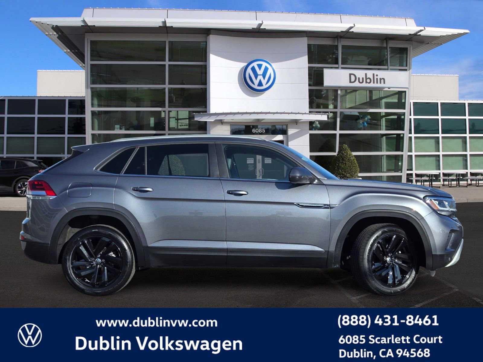 Certified 2021 Volkswagen Atlas Cross Sport SE w/ Panoramic Sunroof Package image 3