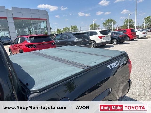 Used 2019 Toyota Tacoma TRD Sport AWD/4WD image 11