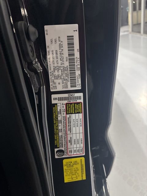 Used 2025 Toyota Tundra Limited image 37