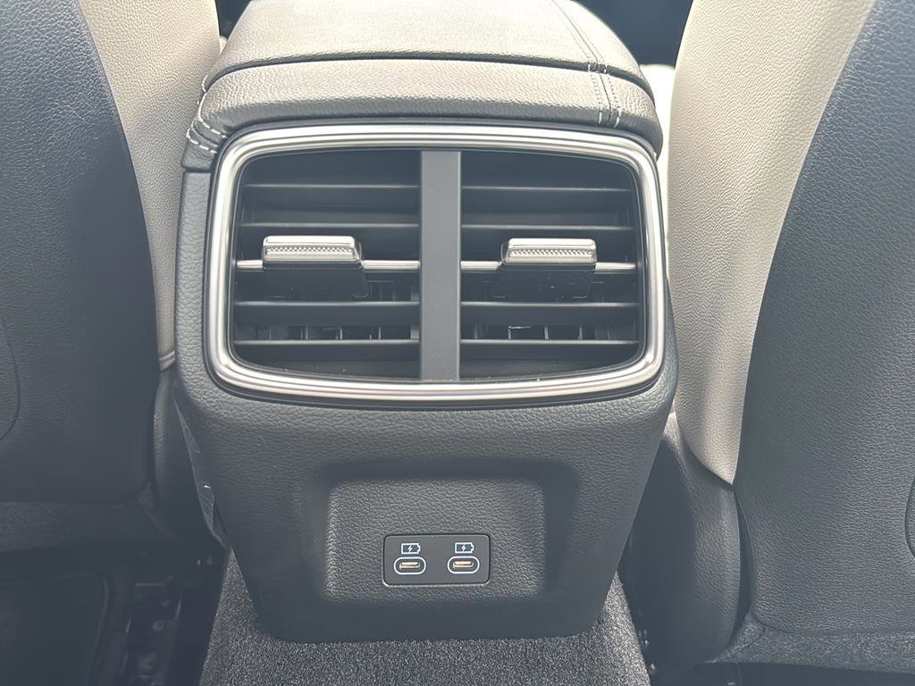 Certified 2025 Genesis G70 2.5T w/ Sport Prestige Package image 41