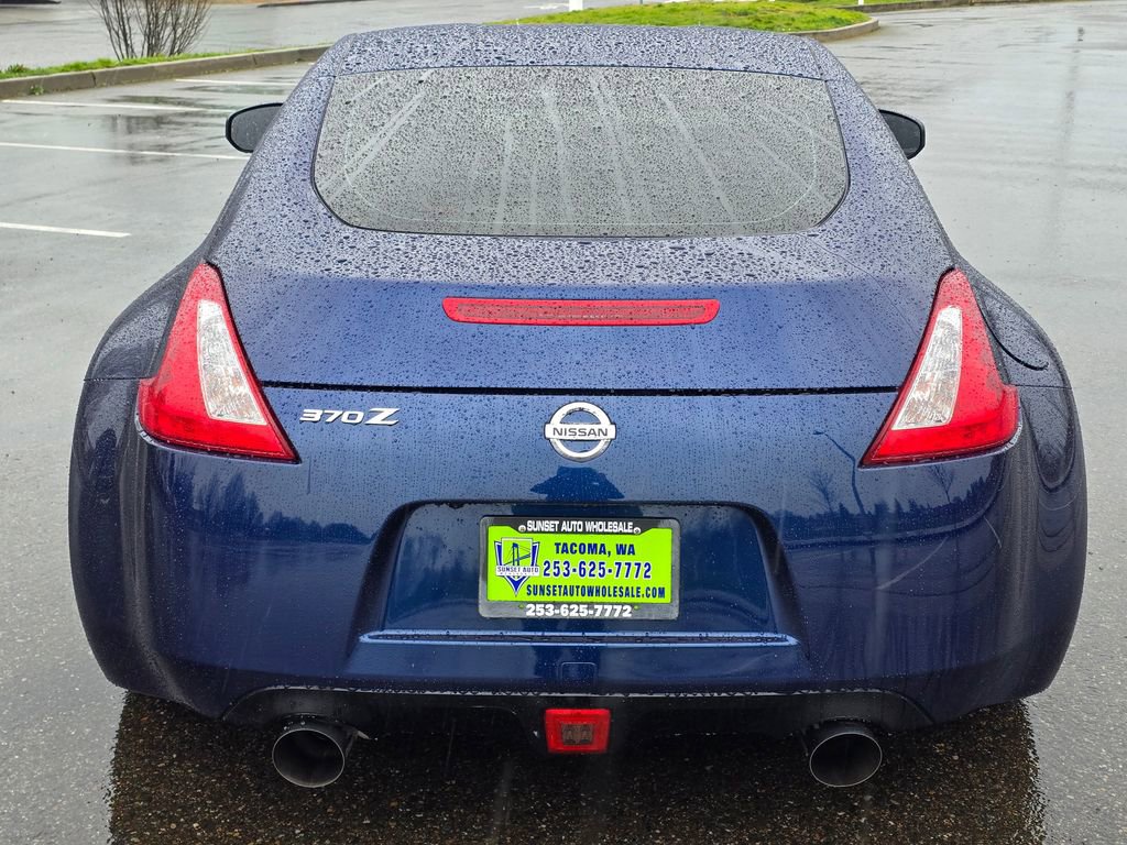 Used 2019 Nissan 370Z Coupe RWD image 4