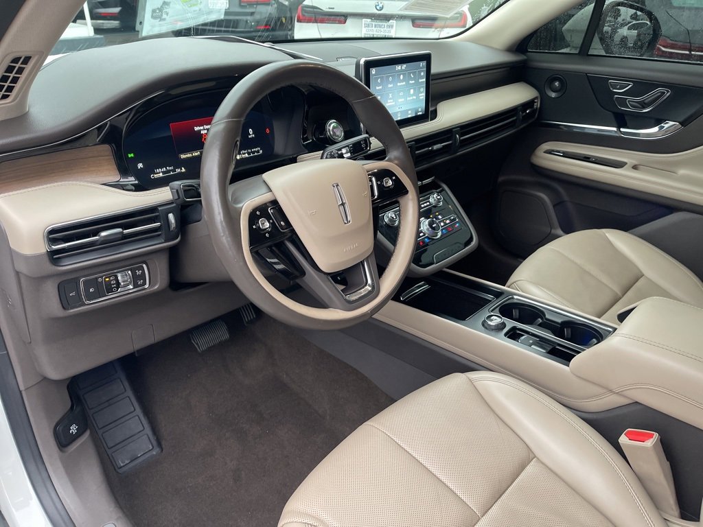 Used 2021 Lincoln Corsair Reserve w/ Equipment Group 201A image 14