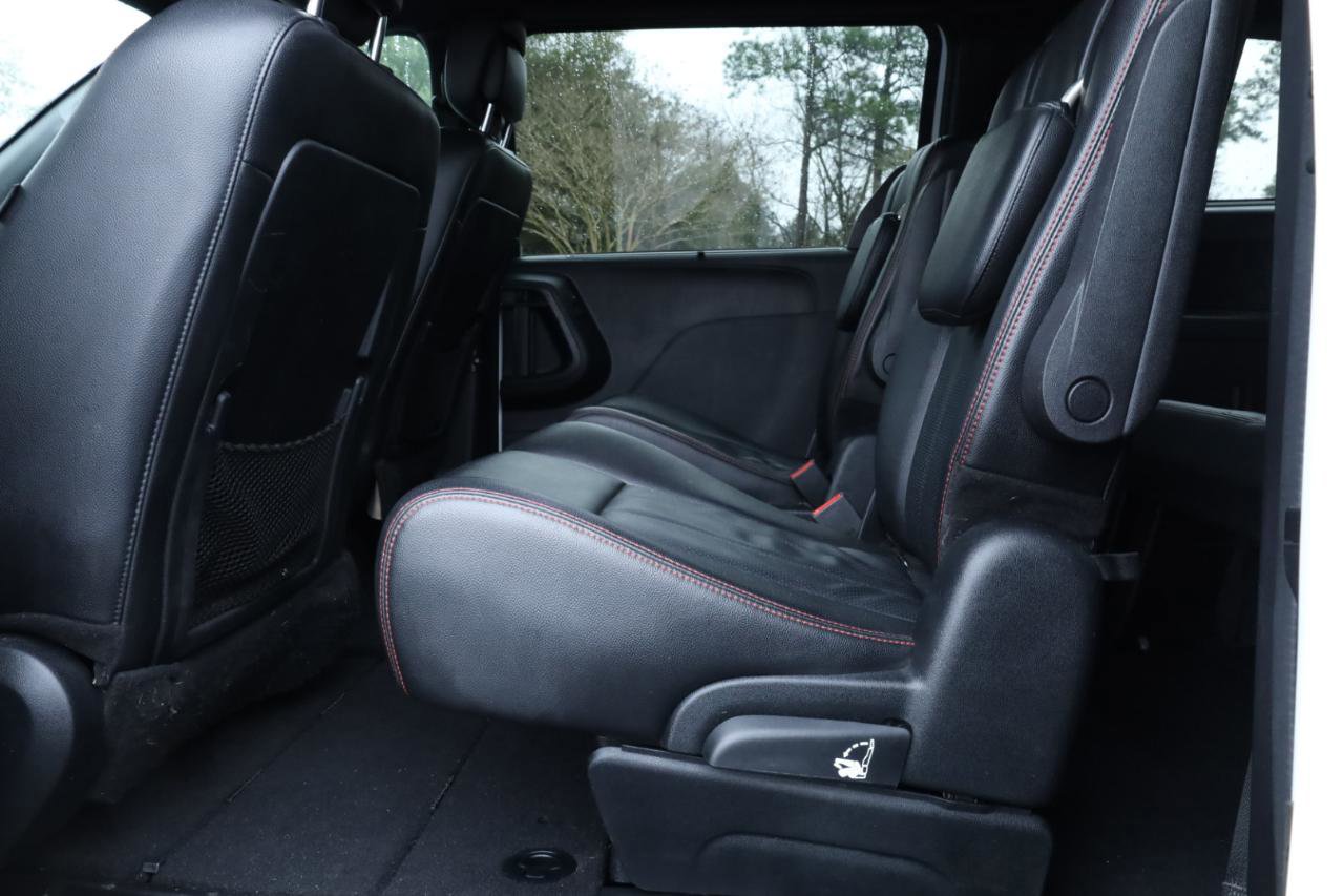Used 2020 Dodge Grand Caravan GT image 30