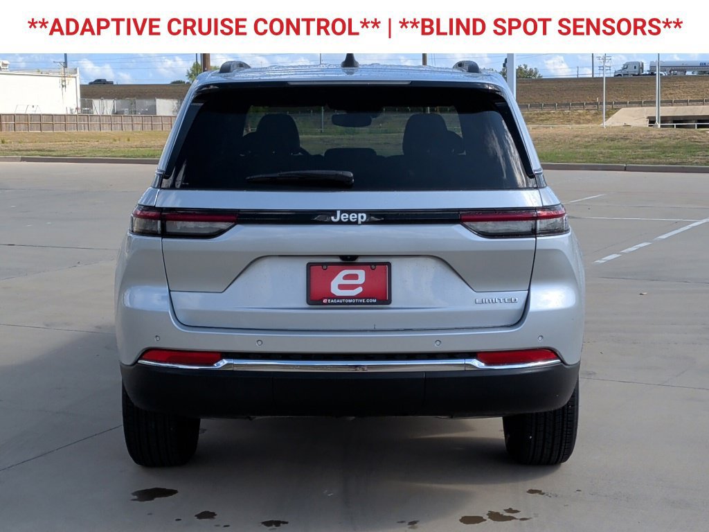 Used 2024 Jeep Grand Cherokee Limited RWD image 7