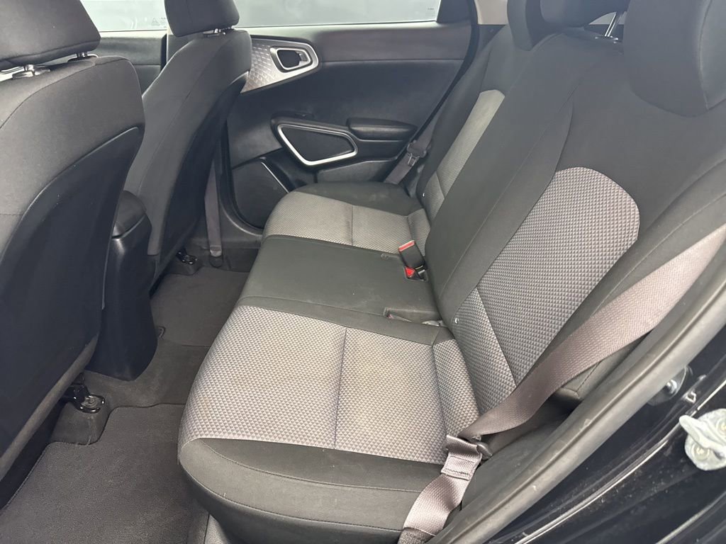 Used 2022 Kia Soul LX FWD image 7