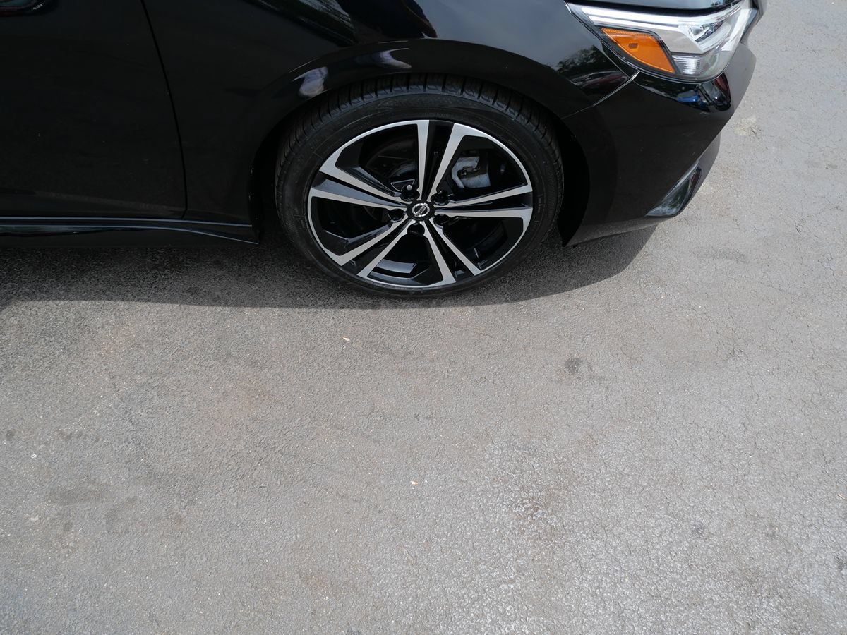 Used 2020 Nissan Sentra SR w/ Electronics Package FWD image 32