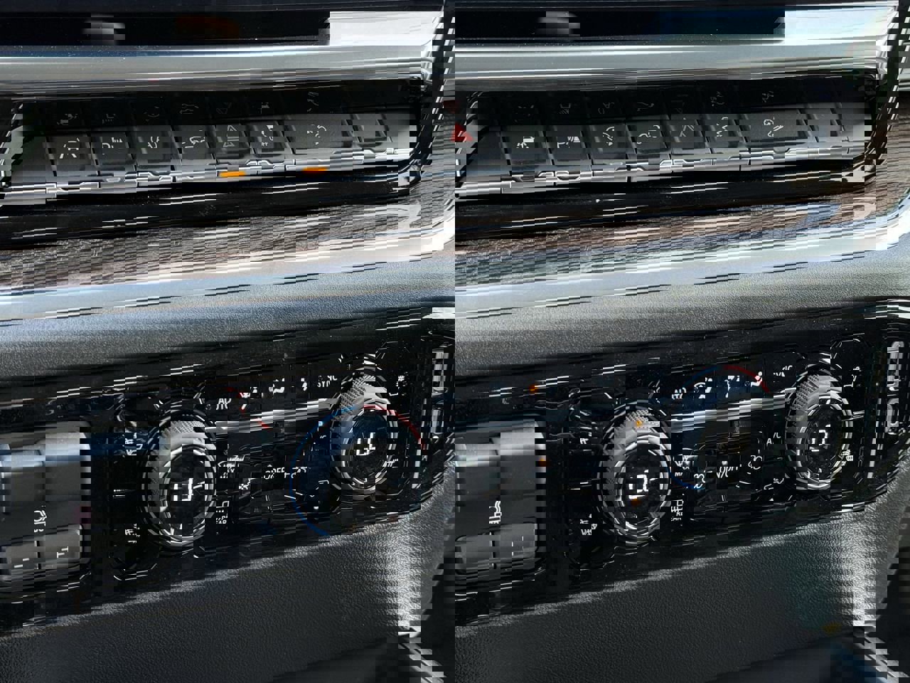 New 2026 Chevrolet Silverado 1500 LT Trail Boss w/ LT Trail Boss Premium Package AWD/4WD image 15