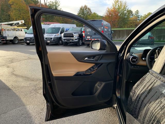 Used 2025 Chevrolet Equinox ACTIV w/ Safety and Technology Package image 17