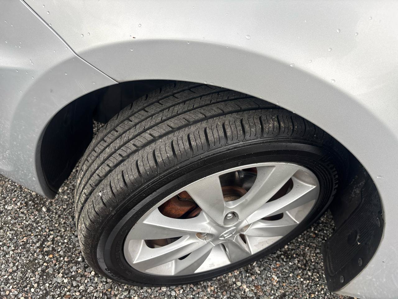 Used 2014 Hyundai Accent GLS w/ Option Group 2 FWD image 19