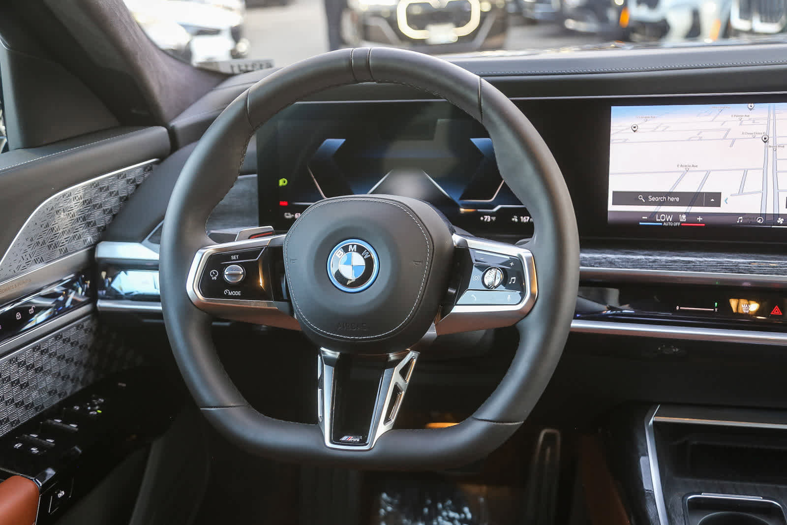 Used 2025 BMW i7 xDrive60 image 12