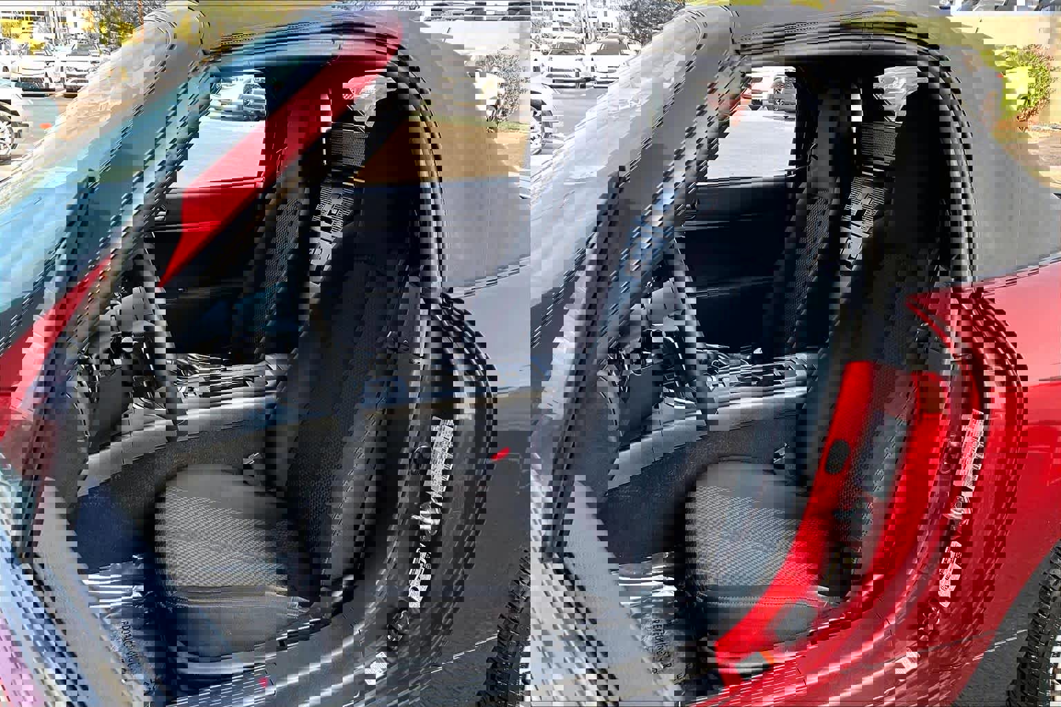 Used 2006 MAZDA MX-5 Miata Sport image 6