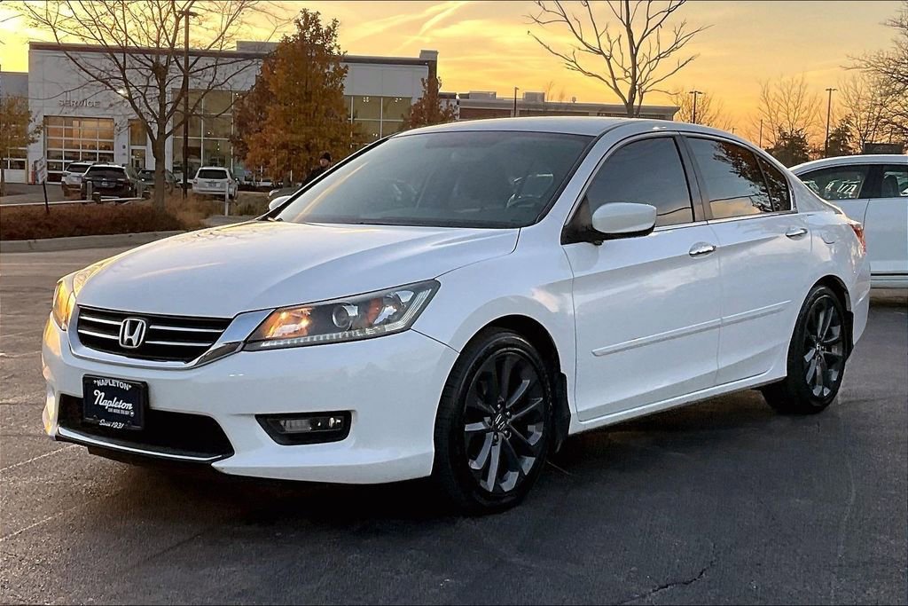 Used 2015 Honda Accord Sport image 15