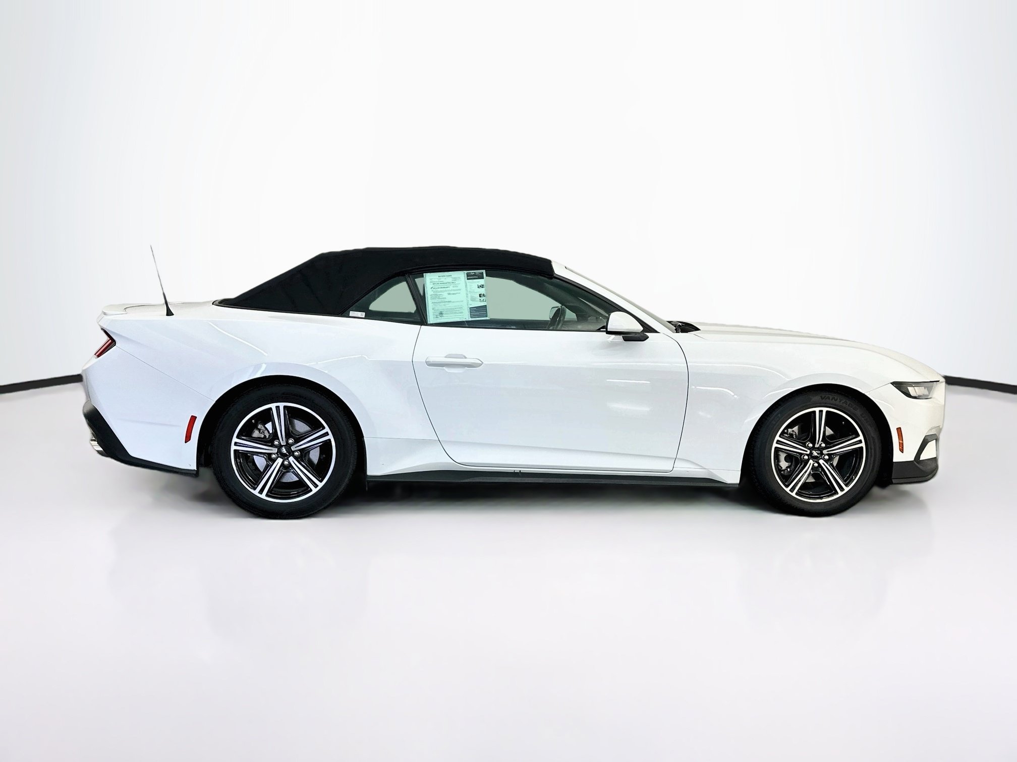 Used 2024 Ford Mustang Premium RWD image 10