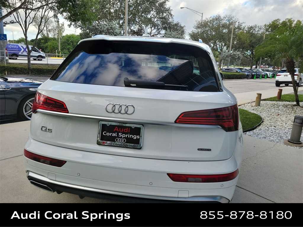 Used 2022 Audi Q5 2.0T Premium w/ Convenience Package image 12