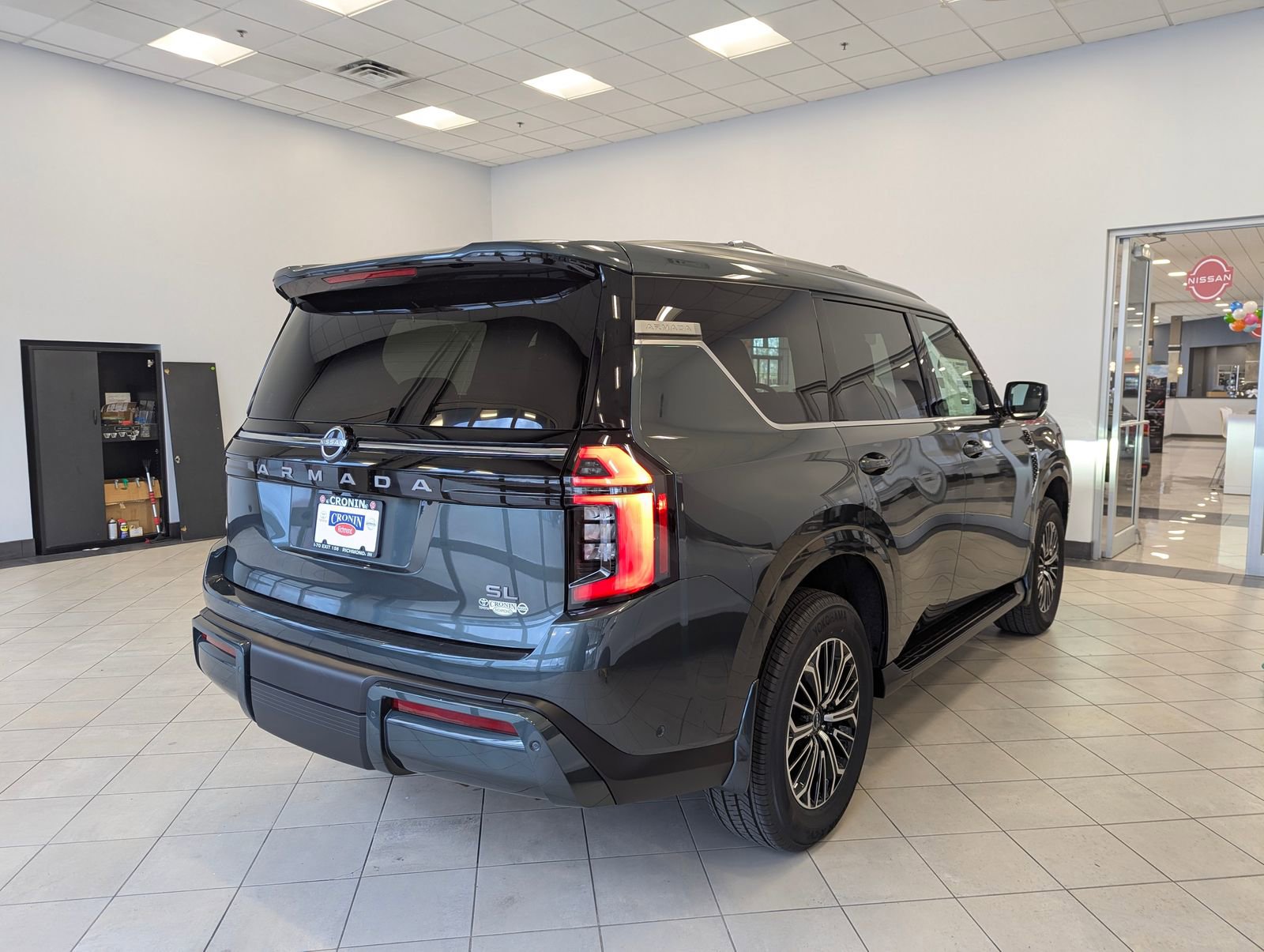New 2025 Nissan Armada SL w/ Captain's Chari Seat Package image 2