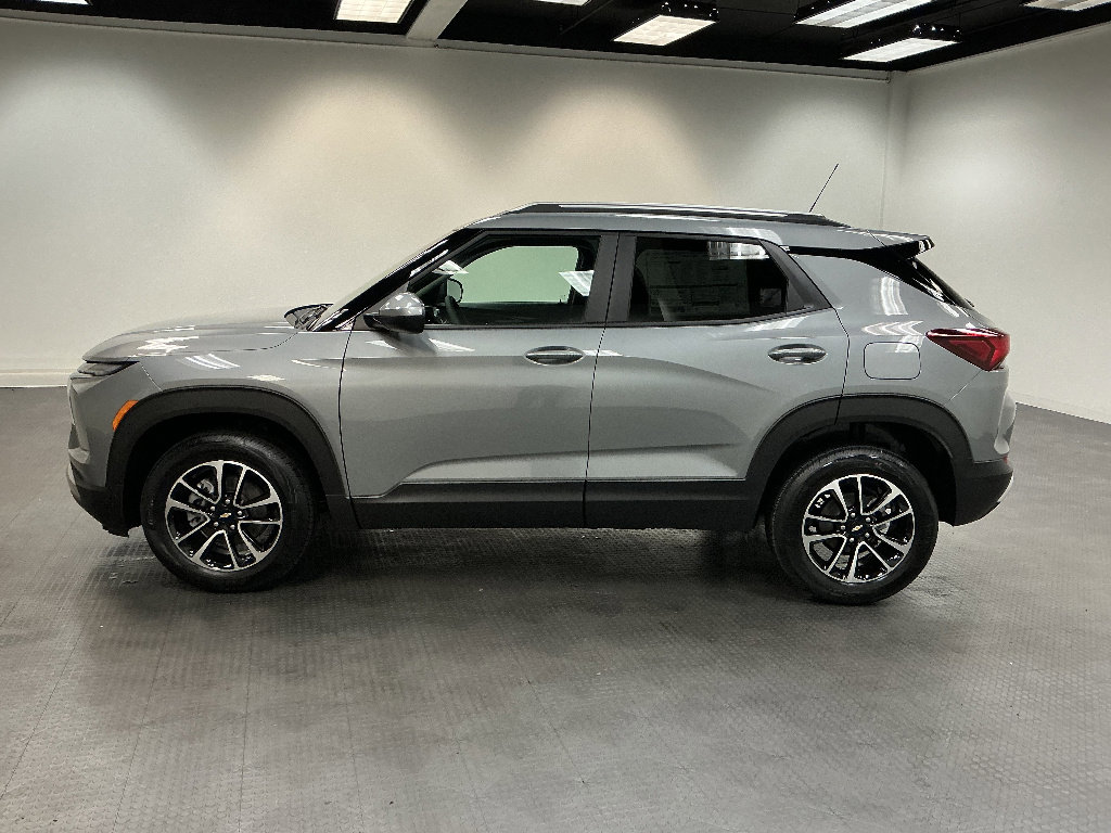 New 2026 Chevrolet TrailBlazer LT image 2
