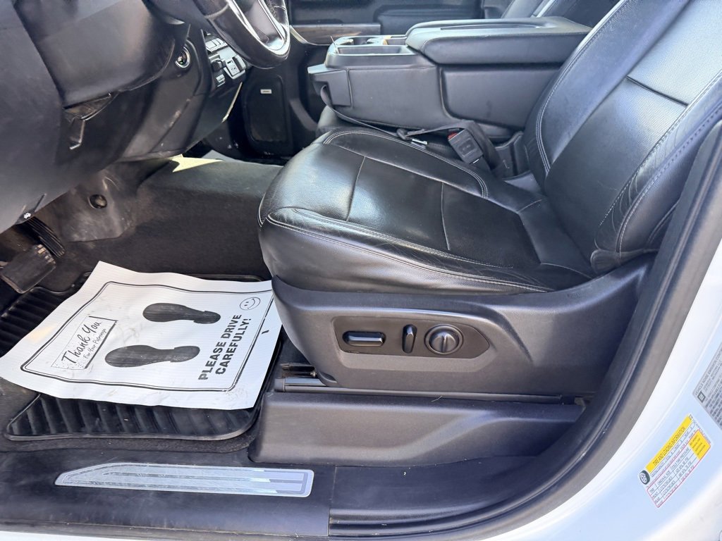 Used 2020 Chevrolet Silverado 2500 LTZ w/ Snow Plow Prep/Camper Package image 16